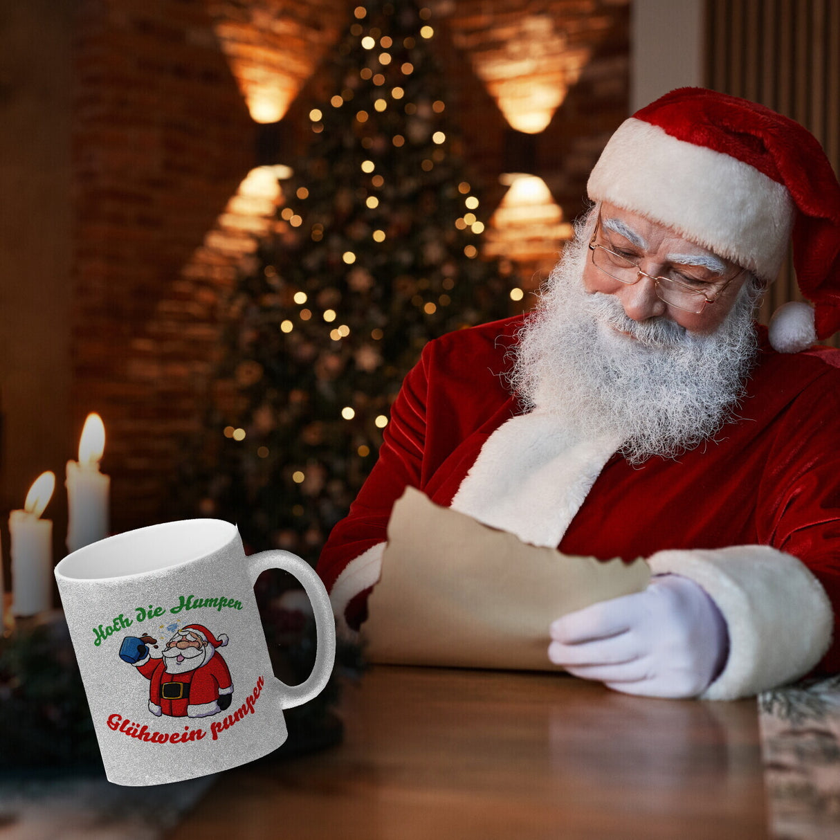 Kaffeebecher mit betrunkenem Weihnachtsmann - Hoch die Humpen, Glühwein pumpen