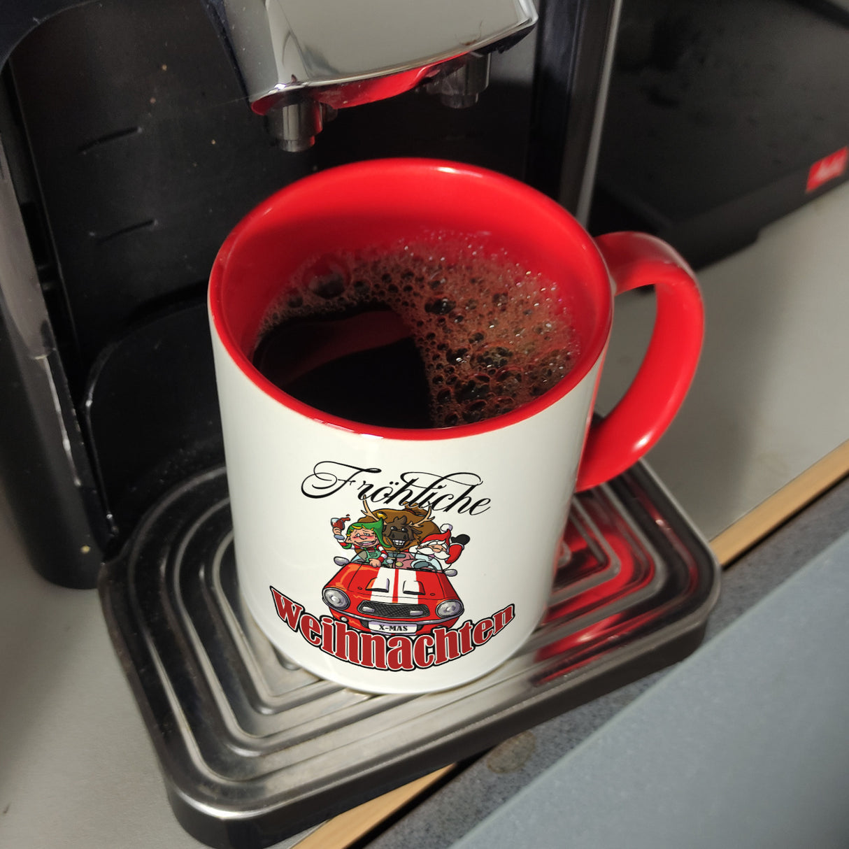Fröhliche Weihnachten Kaffeebecher mit lustigem Weihnachtsmotiv