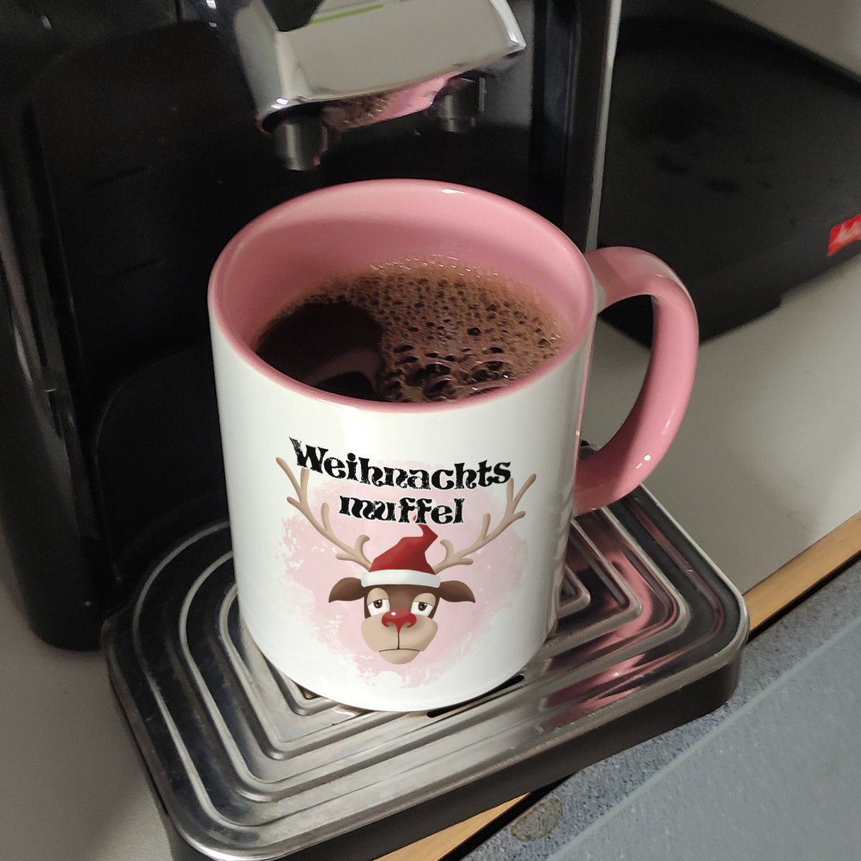 Weihnachtsmuffel witzige Kaffeetasse mit lustlosem Rentier Motiv