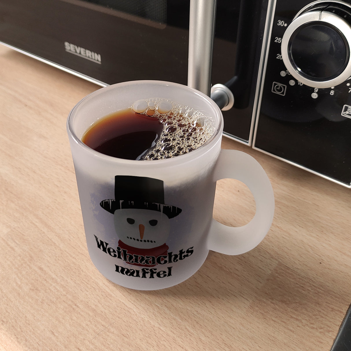 Weihnachtsmuffel witzige Kaffeetasse mit lustlosem Schneemann Motiv