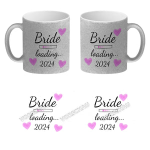 Bride loading Tasse Kaffeetasse 2022 mit rosa Herzen