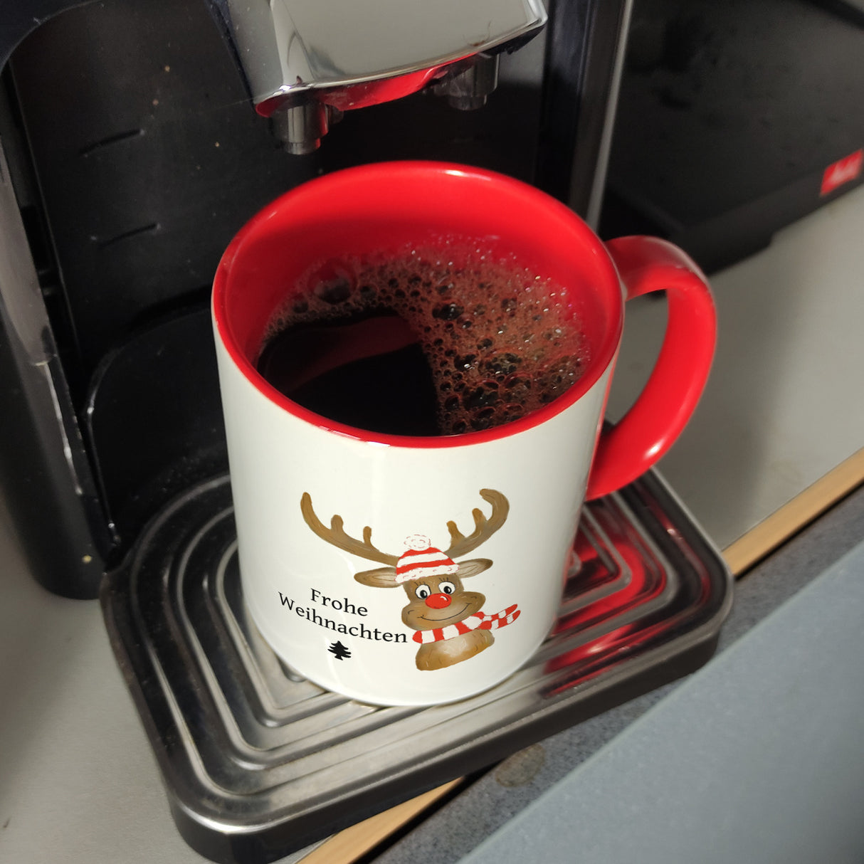 Weihnachten Kaffeebecher mit Rentier und Spruch - Frohe Weihnachten