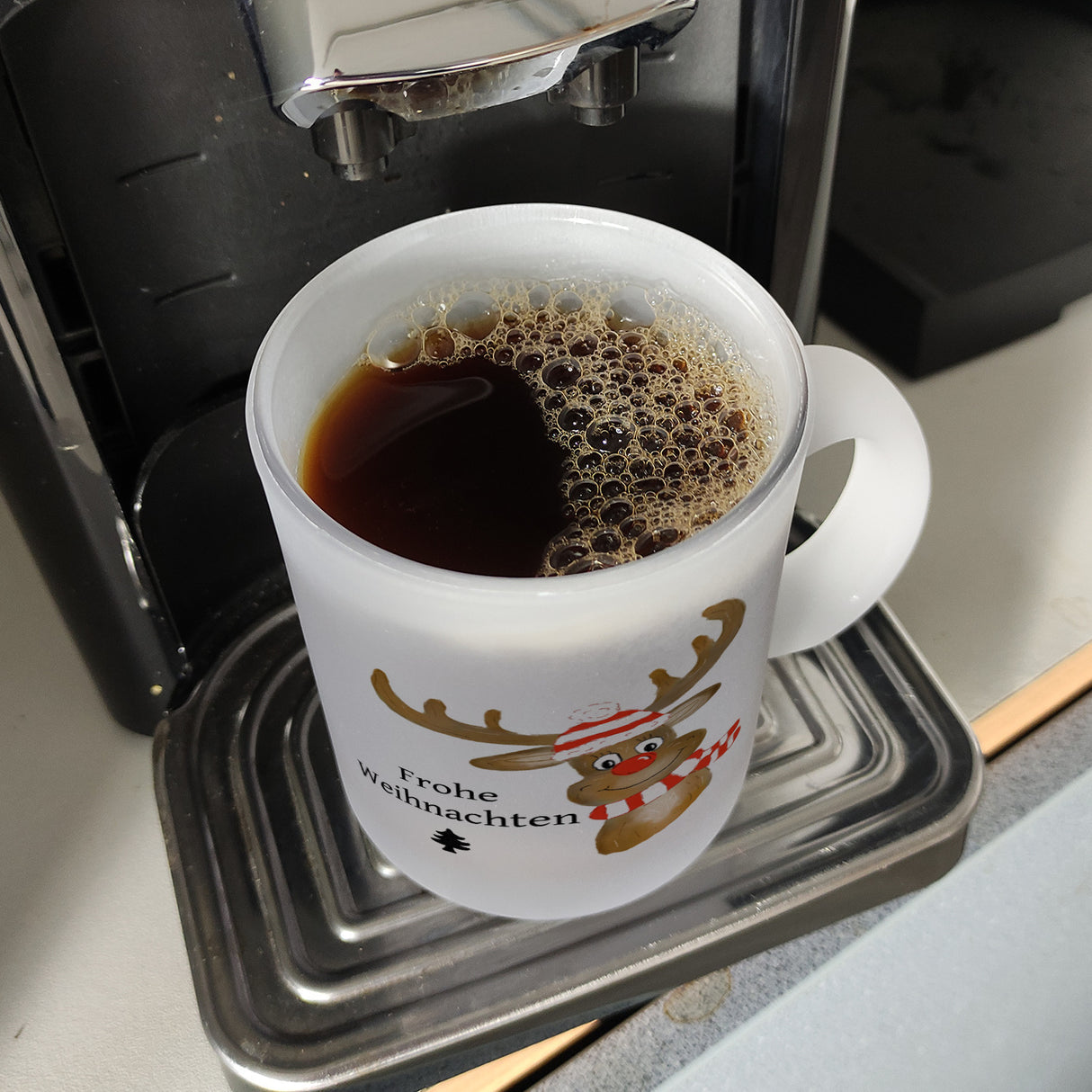 Weihnachten Kaffeebecher mit Rentier und Spruch - Frohe Weihnachten