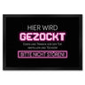 Hier wird gezockt Fußmatte für Gamer in violett