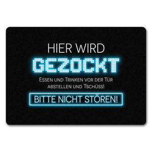 Hier wird gezockt Fußmatte für Gamer in violett