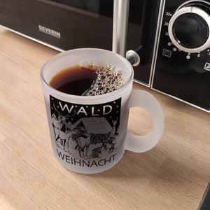 Kaffeebecher zum Thema Weihnachten im Wald -weiß