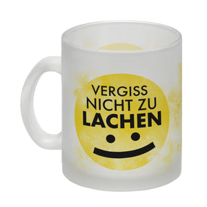 Vergiss nicht zu lachen Kaffeebecher gelbem Gesicht