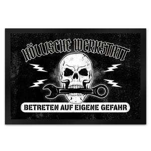 Höllische Werkstatt Fußmatte mit Totenkopf Motiv