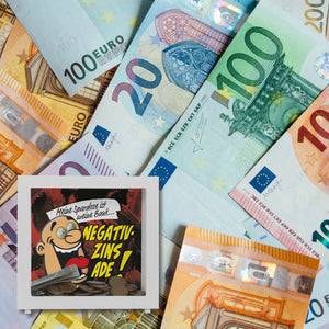 Spardose zum Thema Negativzins mit Comic-Motiv