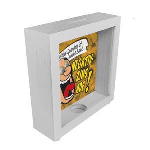 Spardose zum Thema Negativzins mit Comic-Motiv