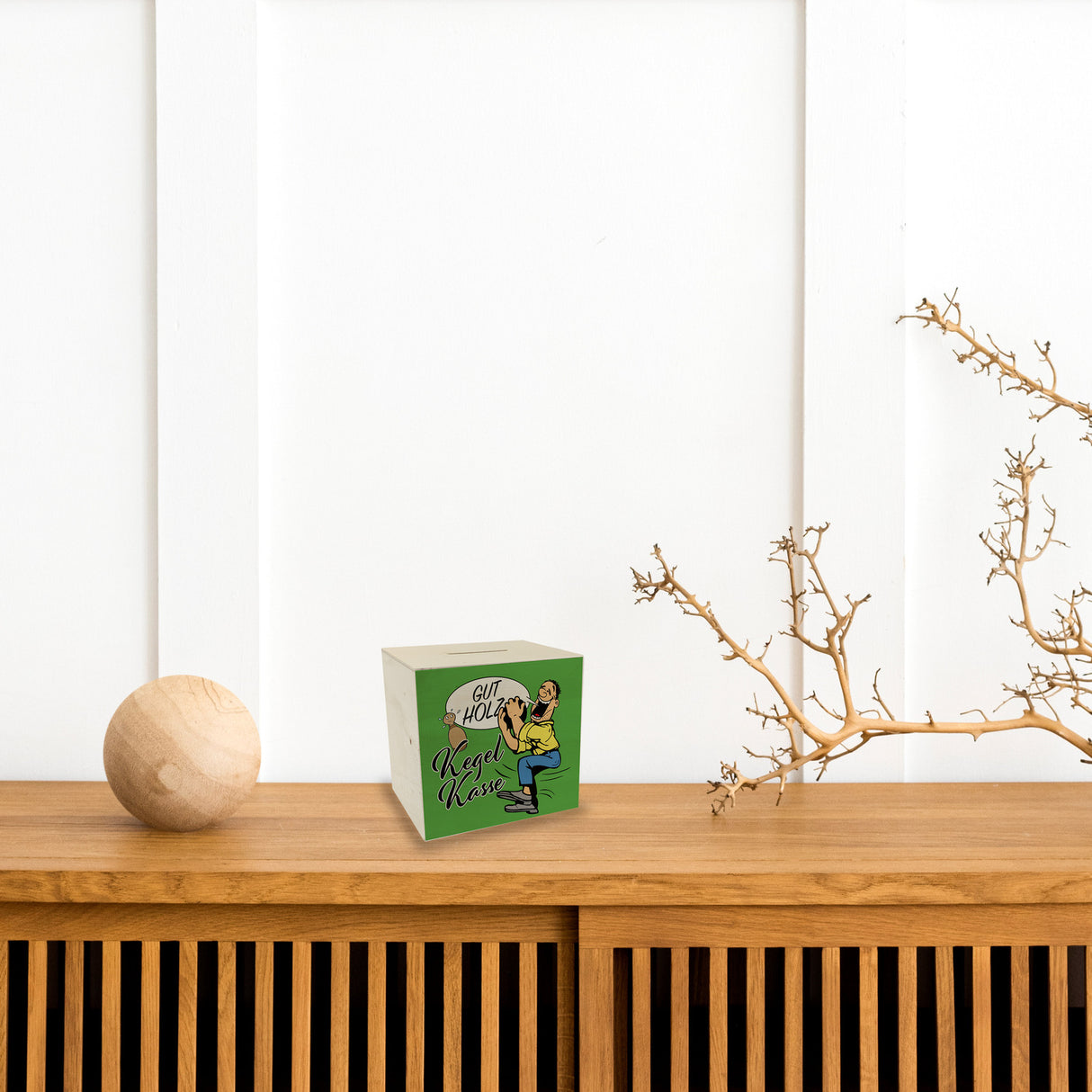 Kegelkasse Spardose Gut Holz mit lustigem Kegelspieler Motiv
