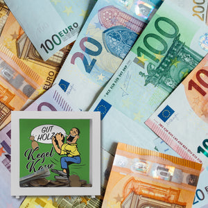 Kegelkasse Spardose Gut Holz mit lustigem Kegelspieler Motiv