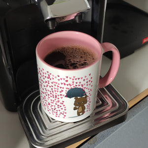 Grummeliges Bärchen im Herz-Regen Kaffeebecher