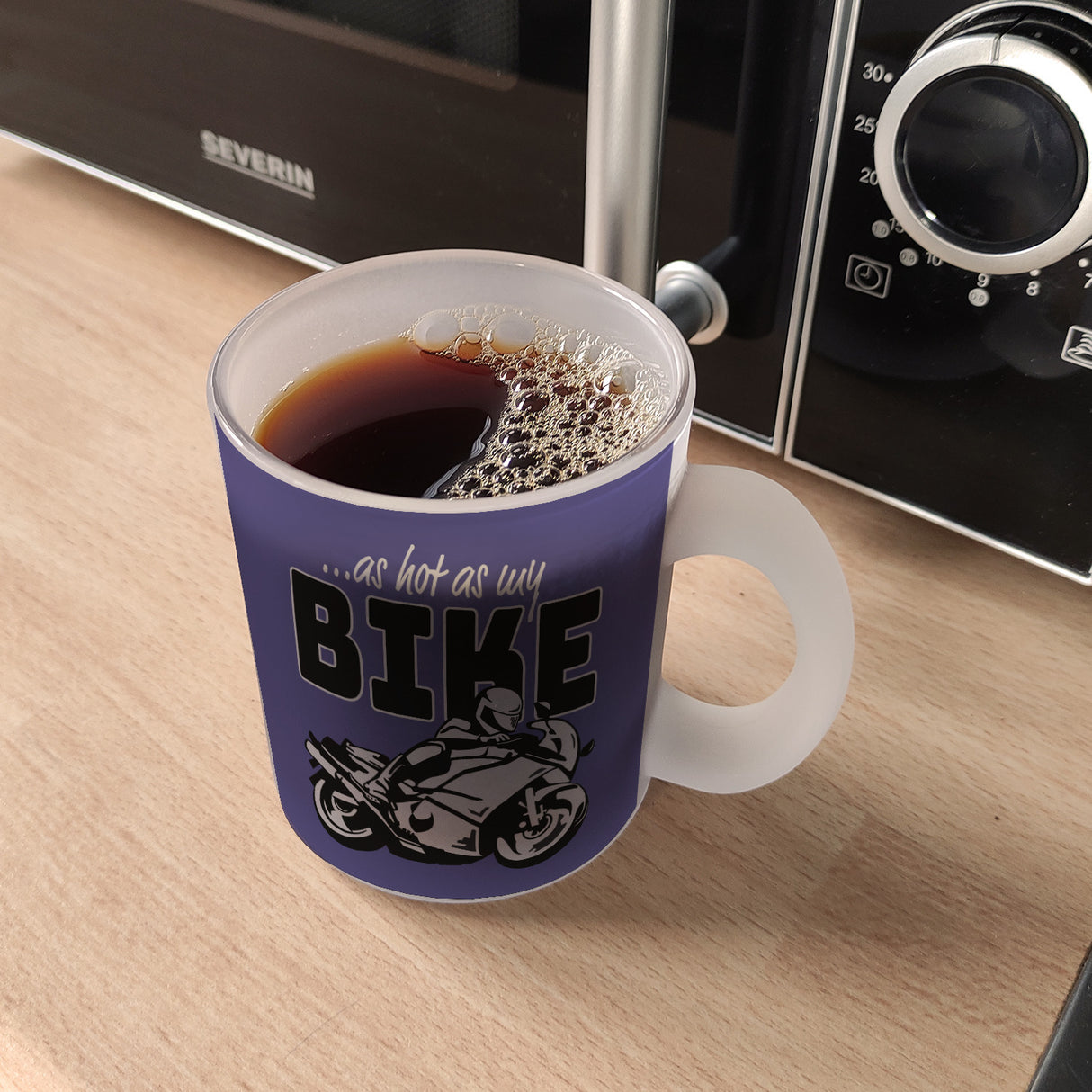 As hot as my Bike Kaffeebecher mit coolem Motorradfahrer Motiv in lila