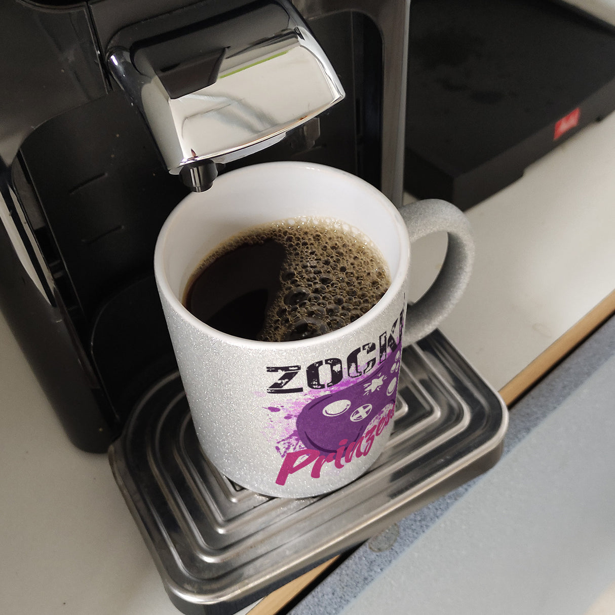 Zocker Prinzessin Kaffeebecher mit Controller Motiv