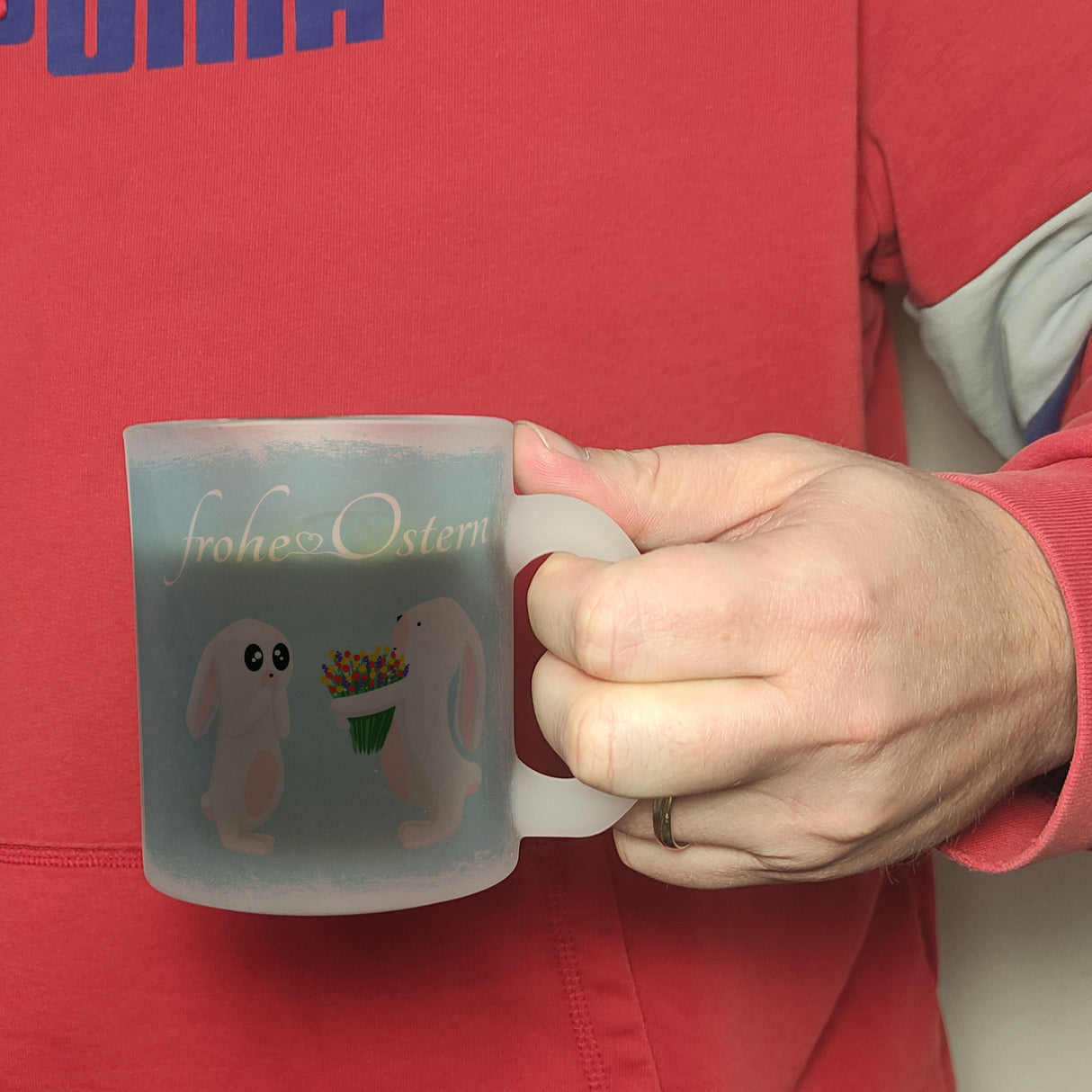 Frohe Ostern Kaffeebecher mit süßen Häschen