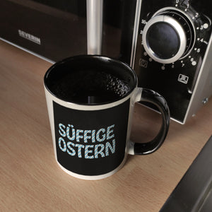 Süffige Ostern Kaffeetasse mit bayerischem Osterhasen in Lederhosen
