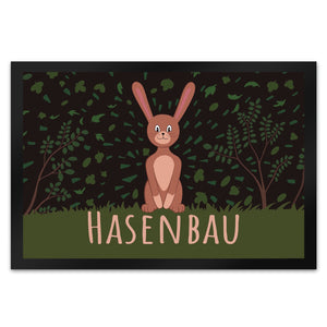 Hasenbau Fußmatte mit niedlichem Hasen