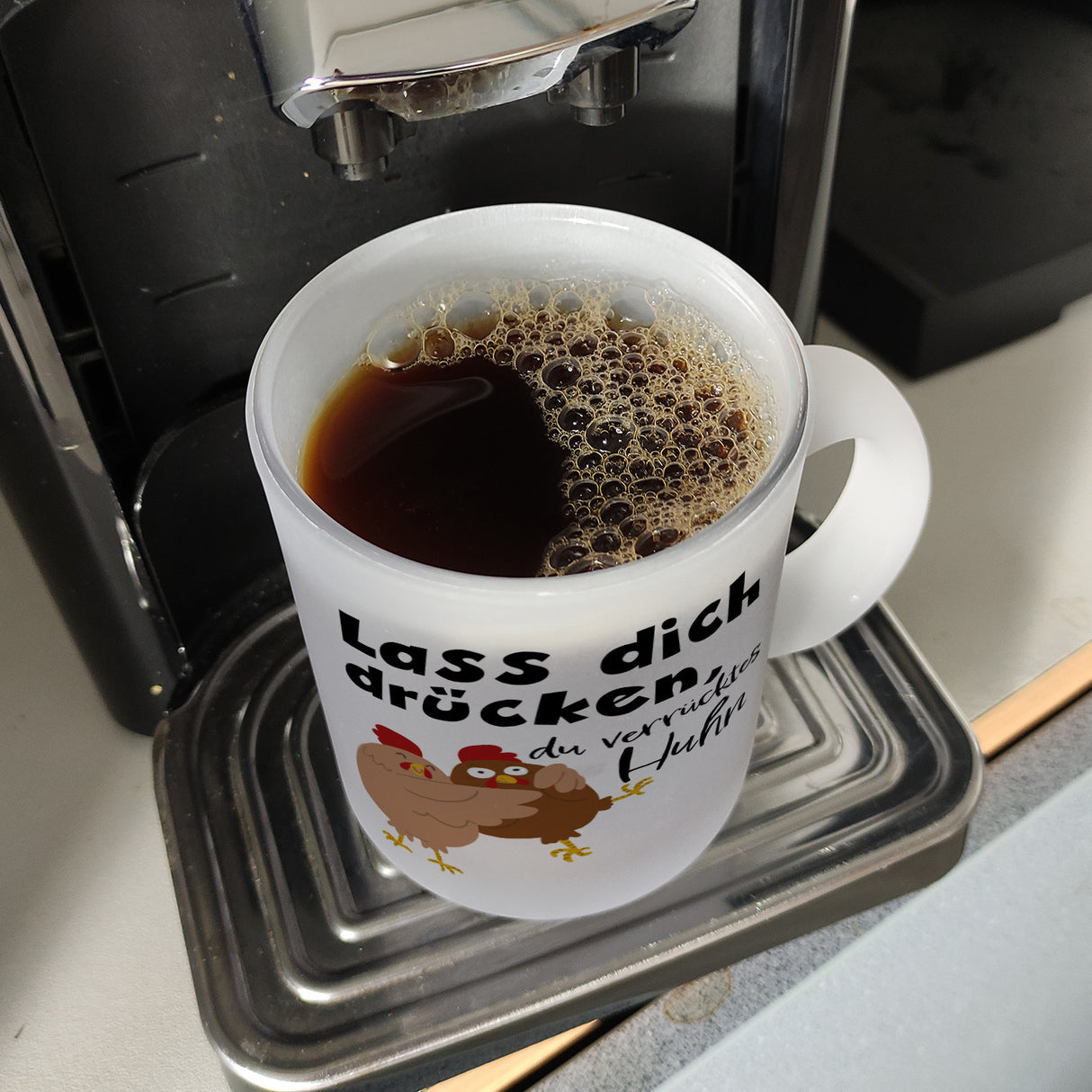 Lass dich drücken, du verrücktes Huhn Kaffeebecher