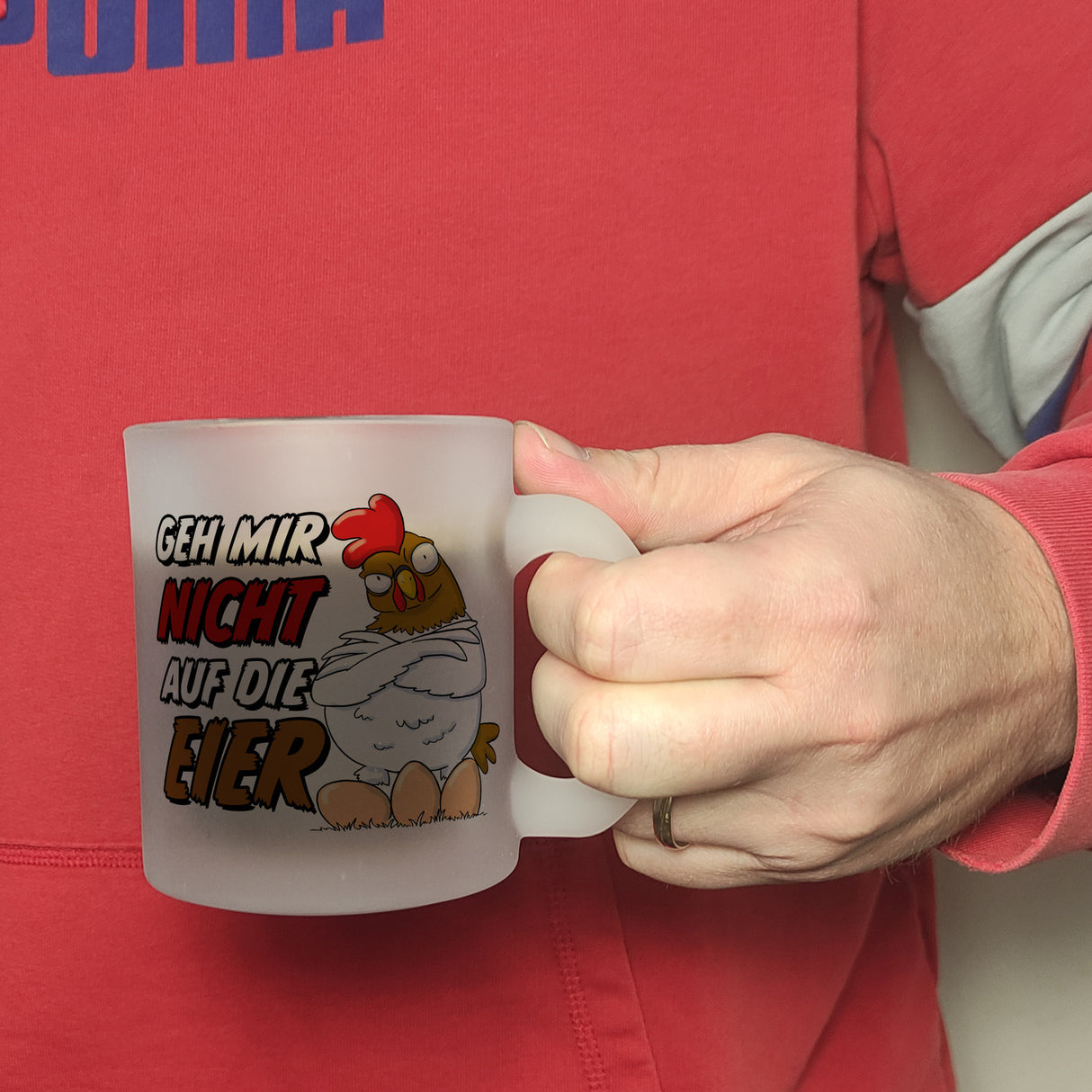 Geh mir nicht auf die Eier Kaffeebecher mit genervtem Huhn