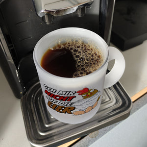 Geh mir nicht auf die Eier Kaffeebecher mit genervtem Huhn