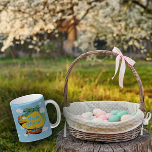 Osterhase im Zeppelin Kaffeebecher zum Thema Frohe Ostern