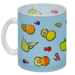 Kaffeebecher in lila zum Thema Obst mit verschiedenen Früchten
