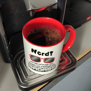 Nerd? - ich bevorzuge den Ausdruck intelligenter Badass Kaffeebecher