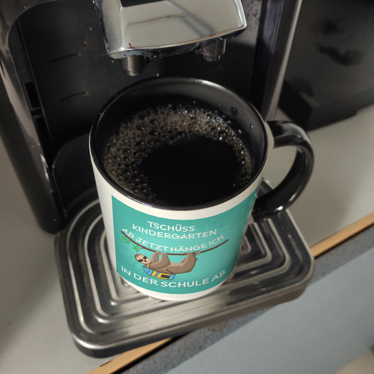 Tschüss Kindergarten... Faultier Kaffeebecher für die Einschulung