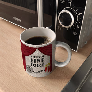 Nur noch eine Folge Kaffeebecher für Serienjunkies