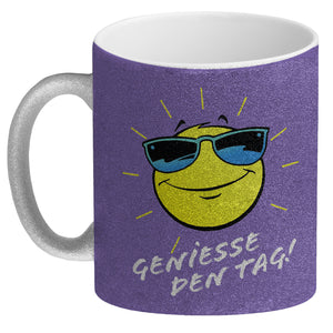 Geniesse den Tag! Kaffeebecher mit strahlender Sonne