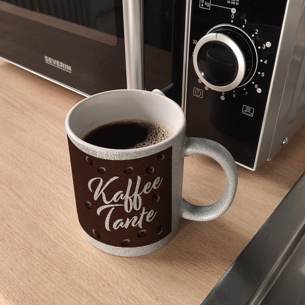 Kaffeetante Kaffeebecher zum Thema Koffeinjunkie
