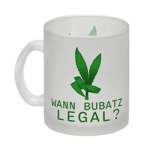 Wann Bubatz legal Kaffeebecher mit Graspflanze