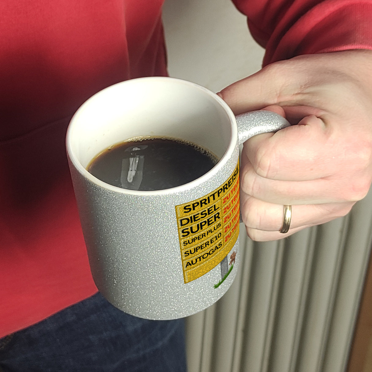 Spritpreise Anzeigetafel Kaffeebecher für Autofahrer
