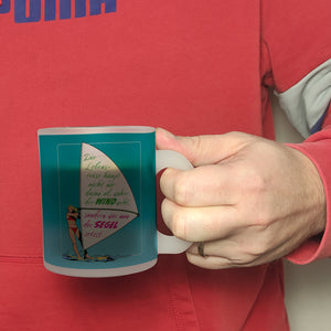 Surferin Kaffeebecher mit Spruch auf dem Segel