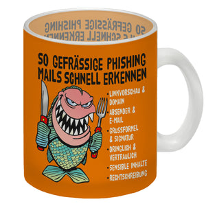 Kaffeebecher zum Thema Phishing Mails erkennen mit Fisch Motiv