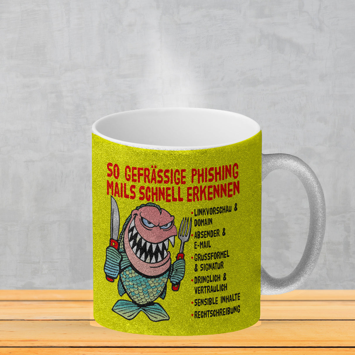 Kaffeebecher zum Thema Phishing Mails erkennen mit Fisch Motiv