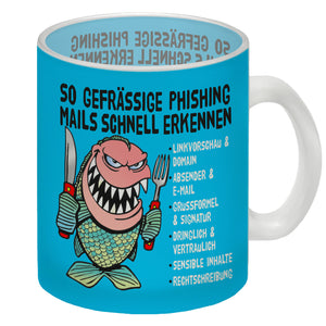 Kaffeebecher zum Thema Phishing Mails erkennen mit Fisch Motiv