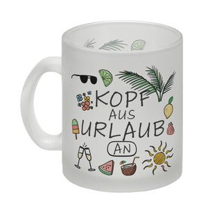 Kopf aus Urlaub an Kaffeebecher für den Sommer