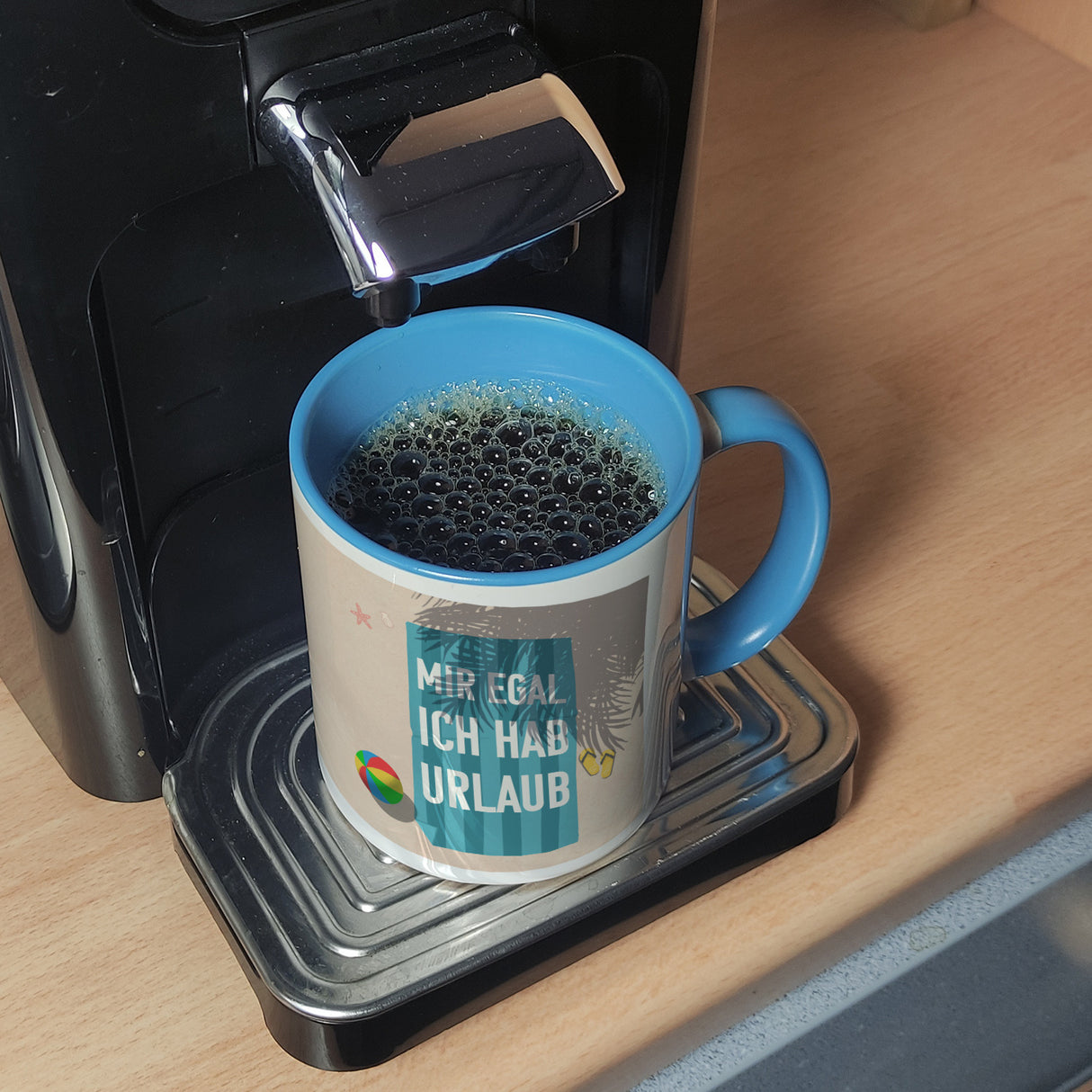Mir egal ich hab Urlaub Kaffeebecher mit Strandmotiv