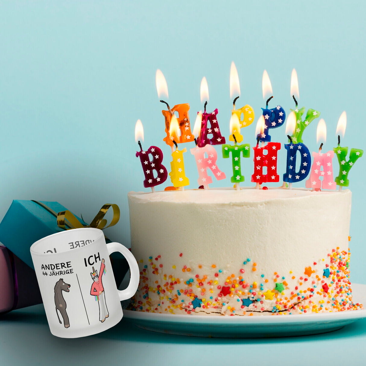 Witziger Kaffeebecher für den 44. Geburtstag mit Motiv: Andere und ich