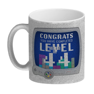 Witziger Kaffeebecher für den 44. Geburtstag mit Motiv: Gamer