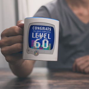 Witziger Kaffeebecher für den 60. Geburtstag mit Motiv: Gamer