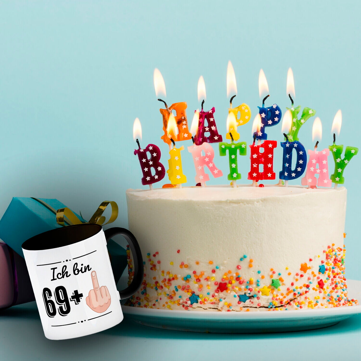 Witziger Kaffeebecher für den 70. Geburtstag mit Motiv: Mittelfinger