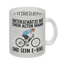 Unterschätze nie einen alten Mann und sein E-Bike Kaffeebecher