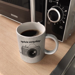 Capture everything Kaffeebecher mit Kamera Motiv für Fotografen