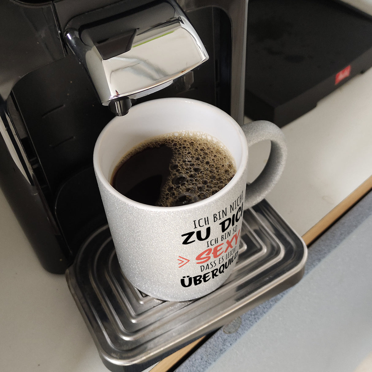 Ich bin nicht zu dick ich bin so sexy dass es leicht überquillt Kaffeebecher