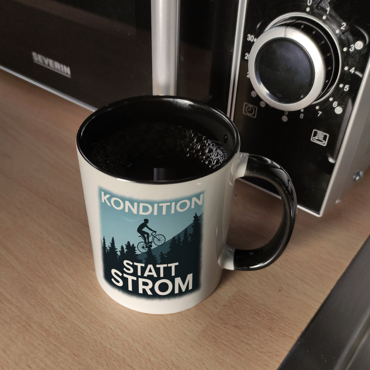 Kondition statt Strom Kaffeebecher für Fahrradfahrer