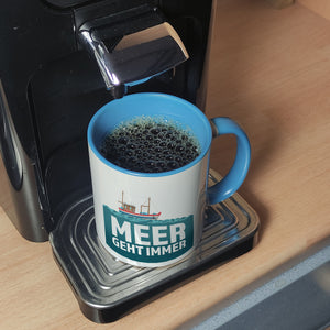 Meer geht immer Kaffeebecher mit Boot für Urlauber