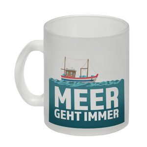 Meer geht immer Kaffeebecher mit Boot für Urlauber